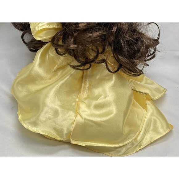 Disney CLASSIC BELLE IN YELLOW GOWN Precious Moments Doll Beauty & The Beast - Picture 14 of 16